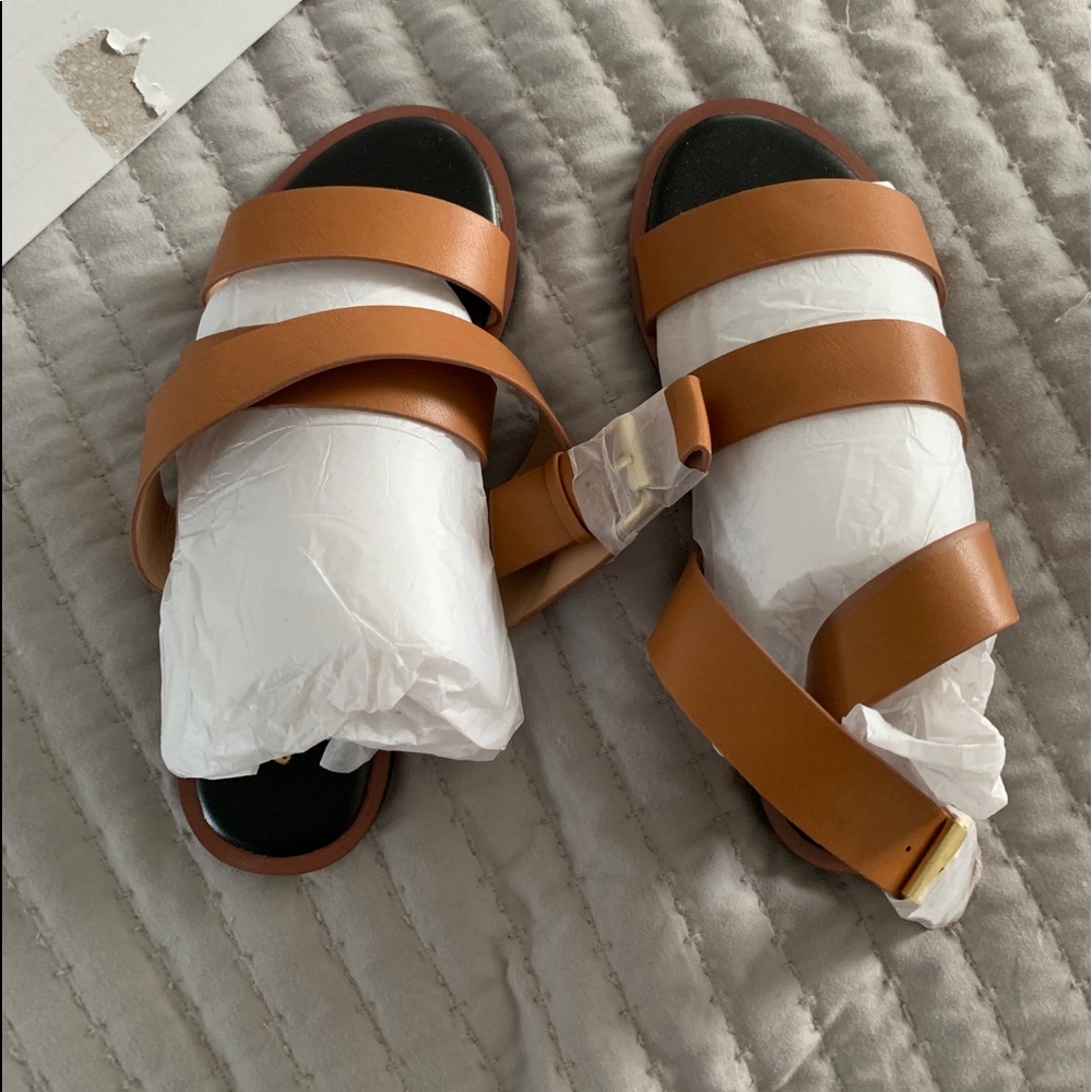 Sandals - Picture 5 of 6